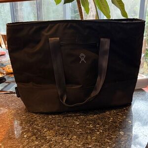 Hydro Flask 20 insulated tote